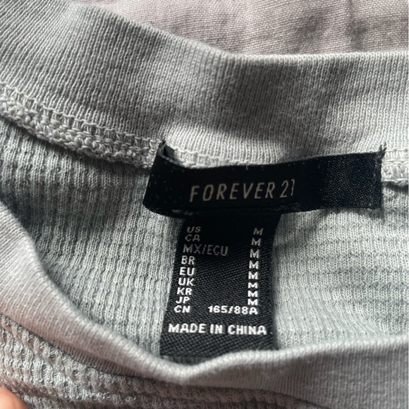 beautiful mint green blouse, casual, long sleeve - Picture 2 of 2